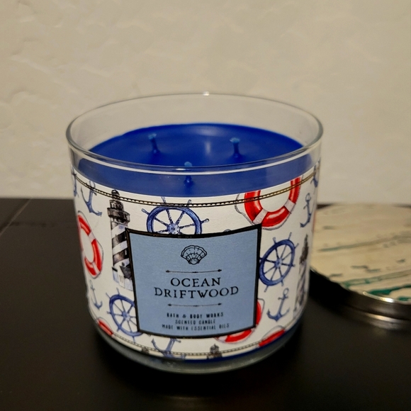 Candle + Sanitizer - Picture 2 of 7